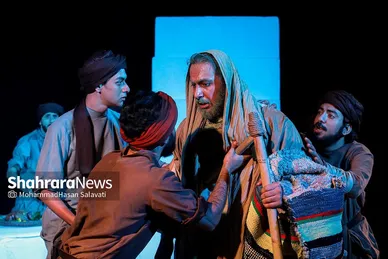 نمایش آئینی «آهوان»