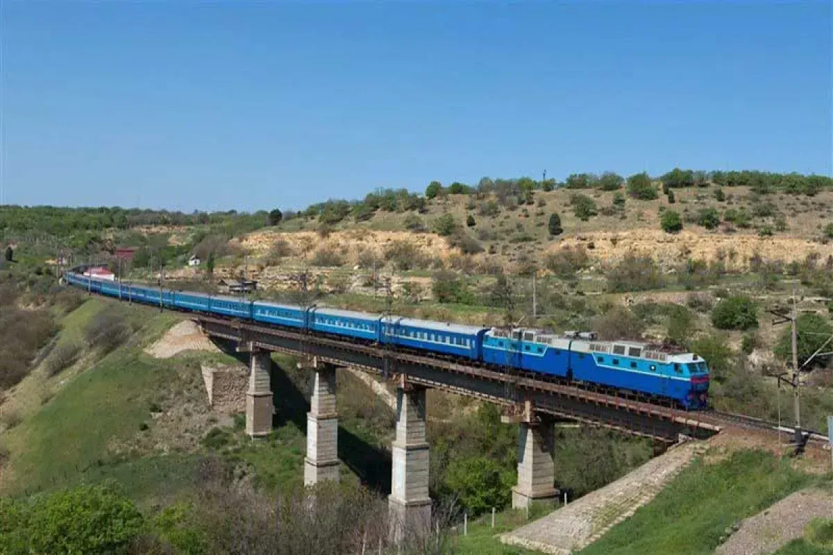 سفیر ایران در روسیه: در آستانه امضای قرارداد اجرایی راه‌آهن رشت-آستارا هستیم