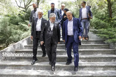 گزارش تصویری | آیین بهره‌برداری از اولین زمین فوتبال چمن‌مصنوعی استاندارد در مشهد مقدس (۱۰ اردیبهشت ۱۴۰۴)