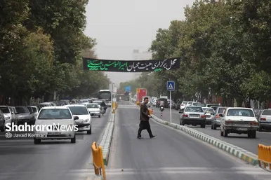 تصاویری از آلوده‌ترین صبح مشهد در قرن جدید (۱۵ مرداد ۱۴۰۲)