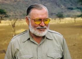 درنگی بر زندگی و مرگ ارنست همینگوی در آستانه سال&zwnj;مرگش