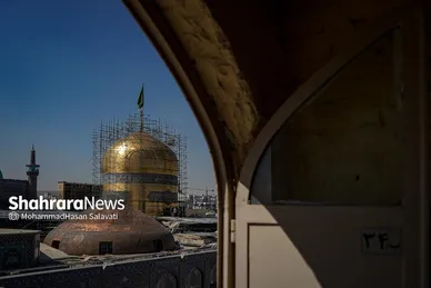 گزارش تصویری | شست‌وشو و غبارروبی گنبد مطهر حرم امام رضا (علیه‌السلام)