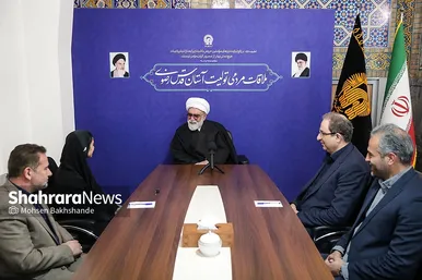 گزارش تصویری | دیدار تولیت آستان قدس رضوی با سارا دیدار بازیکن تیم ملی فوتبال ایران