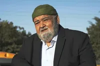 عکس‌های دیده‌نشده از اکبر عبدی در سریال «سبزواران»