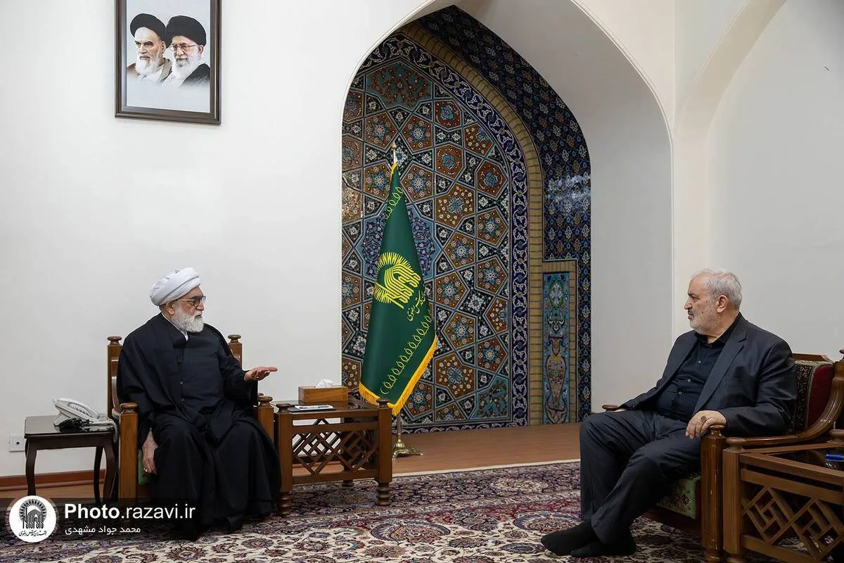 تولیت آستان قدس رضوی در دیدار وزیر نیرو: مصرف بهینه انرژی باید به یک ارزش اجتماعی تبدیل شود