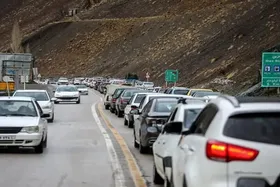هشدار پلیس راهور درباره بازگشت زائران: خستگی و خواب&zwnj;آلودگی عامل نیمی از واژگونی&zwnj;ها در محور مشهد &ndash; سمنان + فیلم