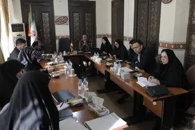 انتخاب فعالان شاخص اجتماعی و خانواده برای نشان مشهدالرضا (ع)