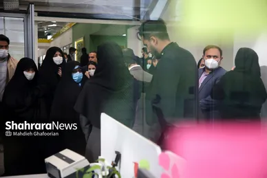 بازدید معاون رییس جهمور در امور زنان و خانواده از کارخانه نوآوری مشهد
