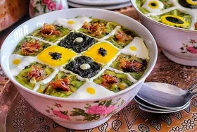 یک راهنمای کامل برای پخت خوشمزه&zwnj;ترین آش رشته