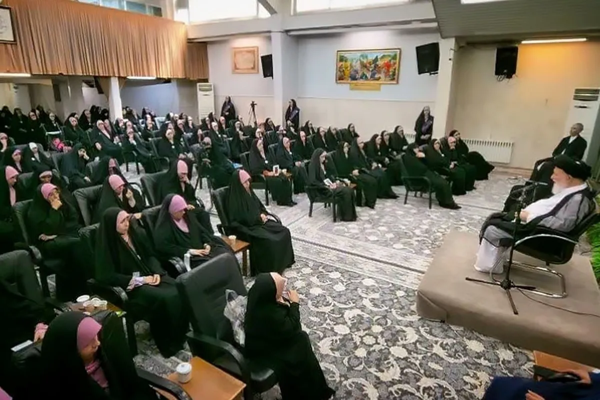 آیت‌الله علم الهدی: ظرفیت هنر و فضای مجازی در ترویج عفاف و حجاب به کار گرفته شود