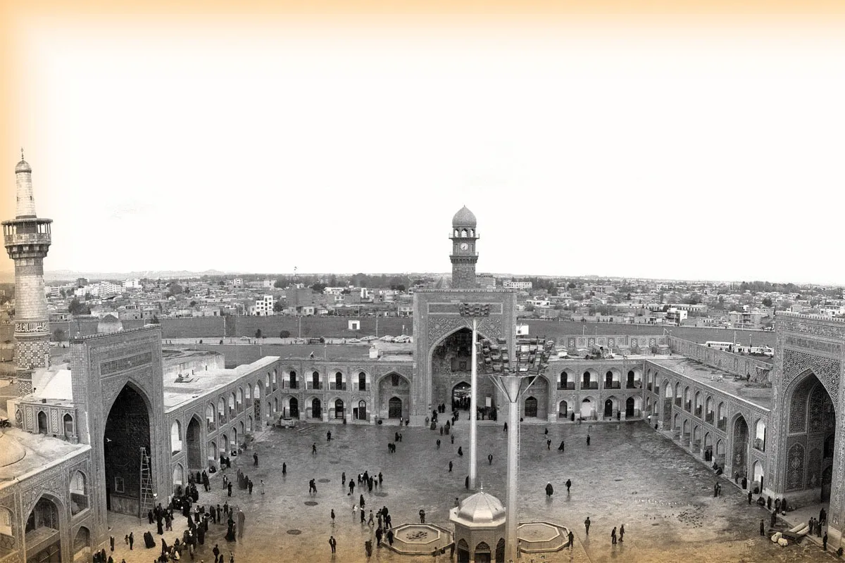 روایتی از حضور یک جاسوس در صحن عتیق با تن‌پوش گدایان