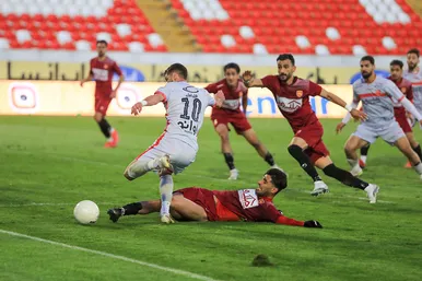 لیگ برتر فوتبال | مسابقه پدیده مشهد و پرسپولیس تهران