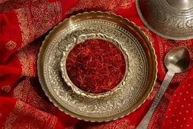 صادرات ۹۰ درصد طلای سرخ از ایران است | سهم پایین زعفران ایران از تجارت دنیا
