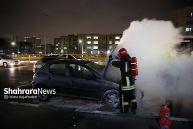 مهار آتش سوی خودرو 206 در بلوار میثاق