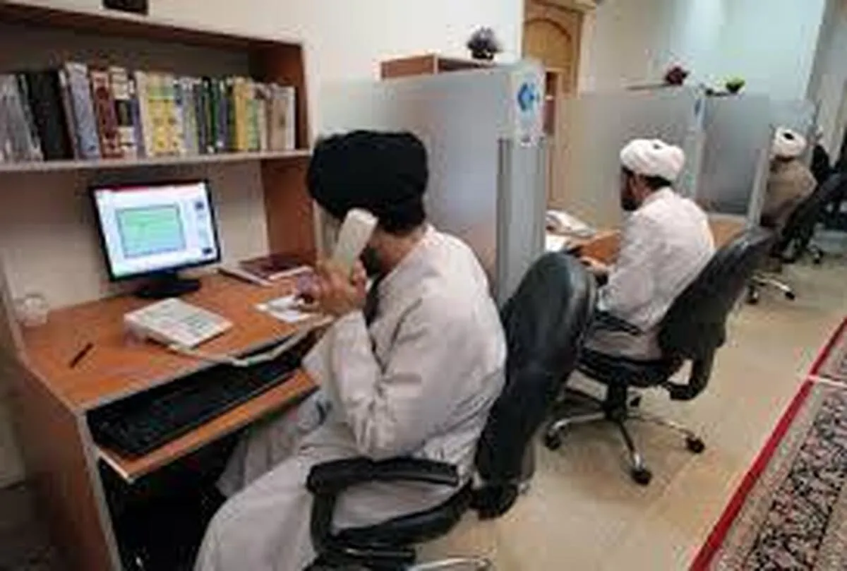 خدمت رسانی ۱۱ دفتر پاسخگویی به سوالات دینی در ماه رمضان در حرم مطهر رضوی