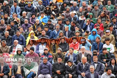 مسابقات کشتی با چوخه اسفراین