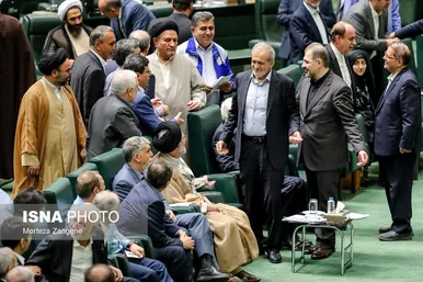 عکس‌هایی از رئیس جمهور در جلسات رای اعتماد وزرای پیشنهادی