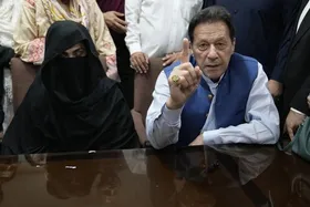 محکومیت عمران&zwnj;خان و همسرش به ۱۷ سال زندان