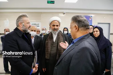 گزارش تصویری | بازدید حجت‌الاسلام نصرالله پژمانفر، رییس کمیسیون اصل نود مجلس، از بیمارستان فارابی مشهد