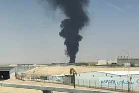 فرودگاه ملک خالد ریاض با موشک بالستیک هدف قرار گرفت + فیلم (۱۶ مهر ۱۴۰۵)