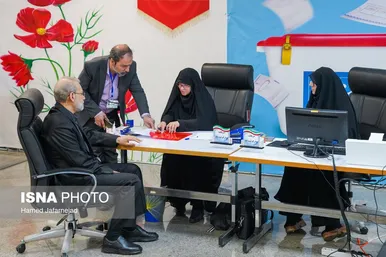 عکس‌هایی از دومین روز ثبت‌نام کاندیدا‌های چهاردهمین دوره انتخابات ریاست‌جمهوری ۱۴۰۳