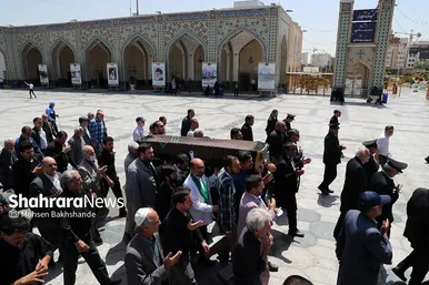 مراسم تشییع حاج فضل‌الله برهانی در حرم مطهر رضوی