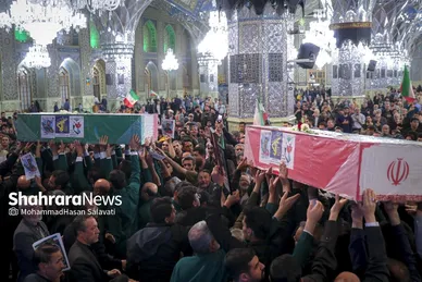 گزارش تصویری |  وداع با پیکر مطهر ۵ شهید خراسانی حمله آمریکایی-صهیونی در حرم مطهر رضوی