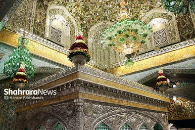 غبارروبی مضجع منور امام رضا(ع)