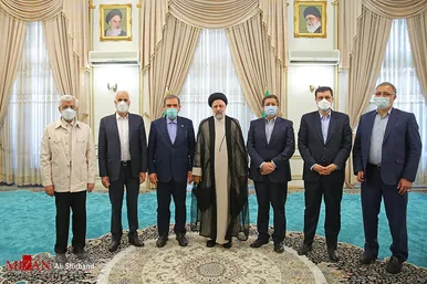 دیدار صمیمانه رئیس جمهور منتخب با کاندیداهای انتخابات ۱۴۰۰