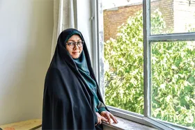گفتگو با مریم قربان زاده، نویسنده کتاب &laquo;خاتون و قوماندان&raquo; | راوی راویان رزم&zwnj;های زنانه