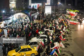 گزارش تصویری | سی&zwnj;وچهارمین خروش شبانه مشهدی&zwnj;ها در حمایت از نیروهای مسلح