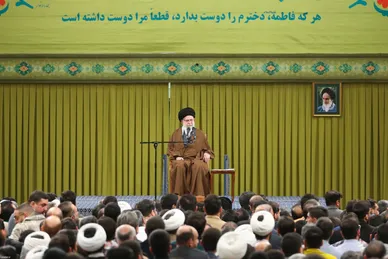 گزارش تصویری | دیدار هزاران نفر از مداحان و ستایشگران اهل بیت(ع) با رهبر انقلاب اسلامی
