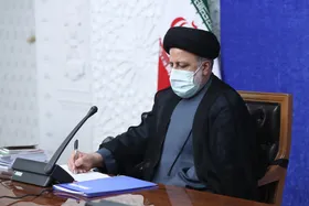 رئیس جمهور اصلاح قانون ساماندهی صنعت خودرو را برای اجرا ابلاغ کرد