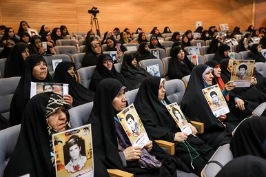 همایش خواهران خورشید