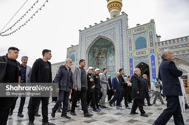 گزارش تصویری | آیین رسمی بدرقه دوندگان کاروان جاده ولایت در حرم مطهر رضوی