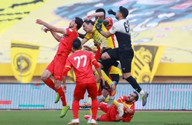 نتیجه دیدار سپاهان و فولاد+ جدول لیگ برتر| صدر جدول در اختیار پرسپولیس و یحیی