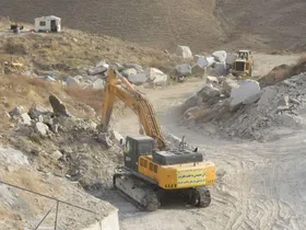 توقیف اموال و پلمب معدن محدوده سنگ نگاره&zwnj;های تاریخی طرقبه شاندیز+تصاویر