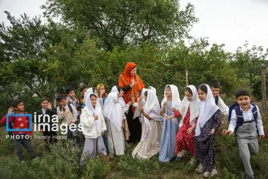 گزارش تصویری | تحصیل در باغ خانه معلم