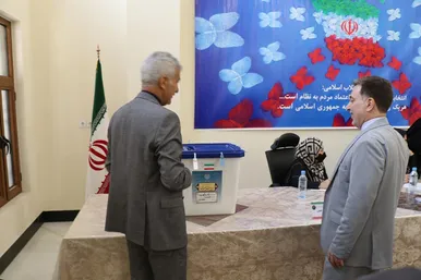عکس‌هایی از انتخابات چهاردهمین دوره ریاست‌جمهوری در کنسولگری ایران در هرات افغانستان