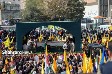 گزارش تصویری | تشییع پیکر سردار شهید نیلفروشان در مشهد