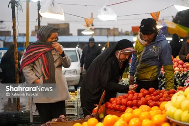 گزارش تصویری | بازار میوه در شب یلدا