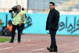 قلعه&zwnj;نویی از مدیرعامل پرسپولیس شکایت کرد