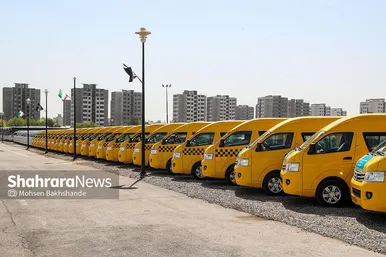 رونمایی از ١۵٠ دستگاه ون و اتوبوس با حضور وزیر کشور در مشهد