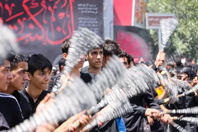  عزاداری روز عاشورا در مشهد