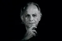 فریدون مشیری صدساله شد | شاعری که «کوچه» را برای همیشه ماندگار کرد
