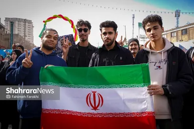 گزارش تصویری | نسل «z» پای کار انقلاب اسلامی