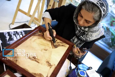 عکس‌هایی از کارگاه هنرهای تجسمی «ایران من»