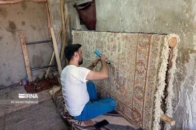 رفوگری و پرداخت قالی هنری فراموش شده