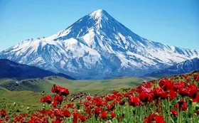 ویدئو| پرواز بر فراز قله دماوند
