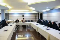 تکریم خانواده‌های شهدای کانون‌های مساجد کشور، در اولین روز دهه کرامت ۱۴۰۴